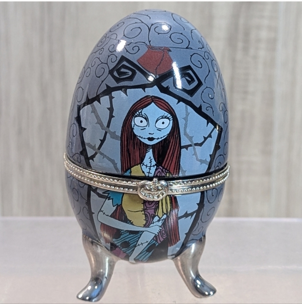 Disney Nightmare Before Christmas "Sally" Ceramic Egg Trinket Box Vintage 2005